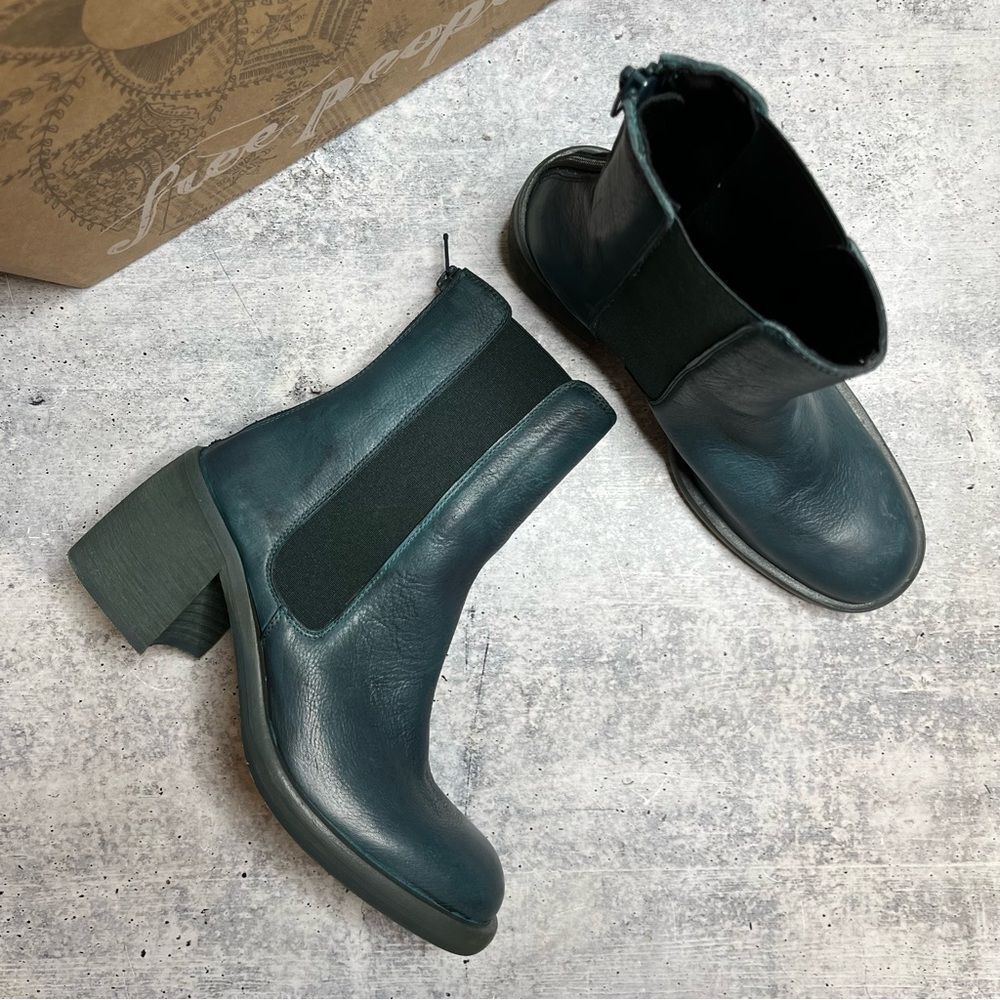 Free People Essential Chelsea Boot Topiary Green 37 - Picture 1 of 8